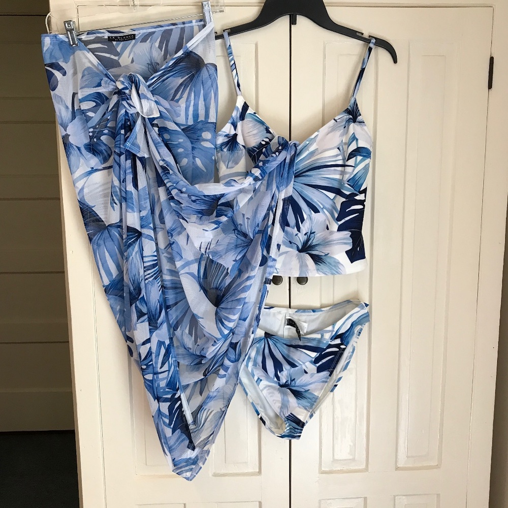 LA BLANCA 2 PIECE SWIMSUIT W/SARONG SET NWOT - Picture 10 of 11